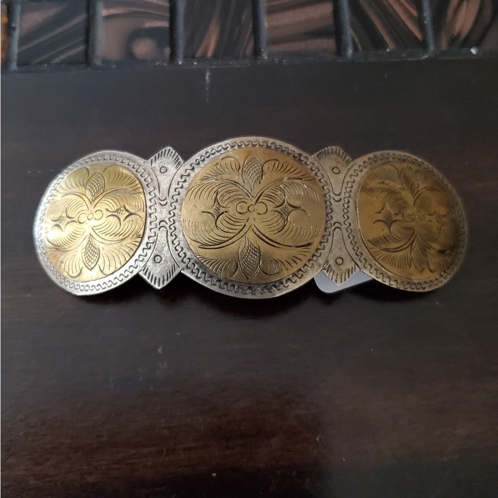 metal hair clip made in Thailand